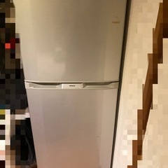 日立冷蔵庫ファミリータイプ  日立アプライアンス（株） 2008年タイ国製 R-23WA(S) FEの画像