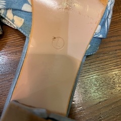 リボン付き青系花柄ミュールサンダル　Lの画像