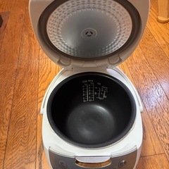 【取引中】炊飯器　RC-10HK 5.5号炊きの画像