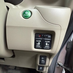ホンダNBOX の画像