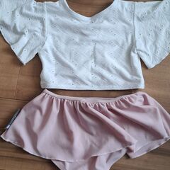 美品MOZ水着 110サイズの画像