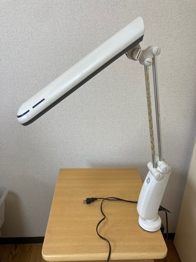 デスクライト (Kanata) 福岡空港の生活家電《その他》の中古