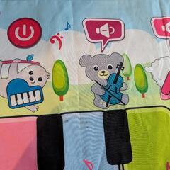 トップトッツ ダンシングピアノマット トイザらス限定の画像