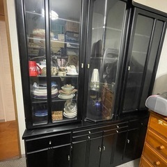 お譲りします！　書籍・食器など収納棚の画像