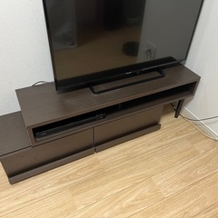 液晶テレビ　43インチ　テレビボード含むの画像
