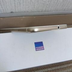 値下げ！中古スマホ⑤美品格安・箱＋iFaceケース付き！SIMフリー HUAWEI P10 lite（ホワイト）の画像