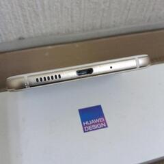 値下げ！中古スマホ⑤美品格安・箱＋iFaceケース付き！SIMフリー HUAWEI P10 lite（ホワイト）の画像