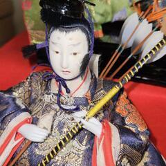 昭和の雛人形七段飾りの画像