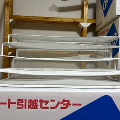 ニトリ　スチールラック　本棚　雑誌入れの画像