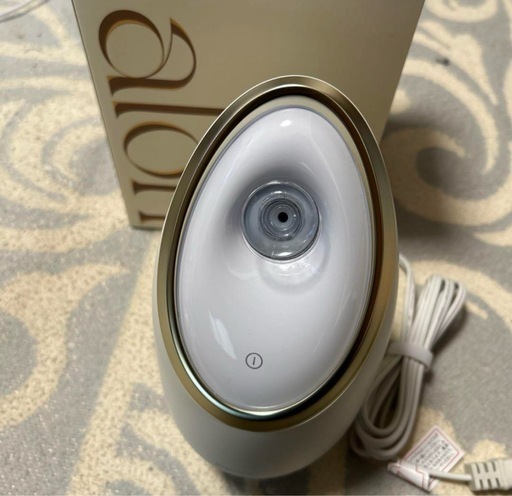 フェイススチーマー ホワイト 卵型デザイン フェイススチーマー ホワイト 卵型デザイン Francfranc