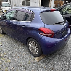 プジョー208 アリュール   2016年式　走行距離37,496km  修復歴無しの画像