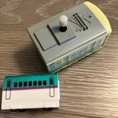 2台　電車　江ノ電　のぞみ　新幹線の画像