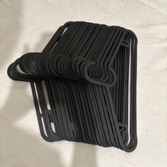 IKEA ハンガー25本の画像
