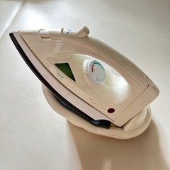 KANSAI　コードレススチームアイロン KSI-802-W の画像