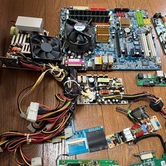 デスクトップパソコン、基盤
の画像