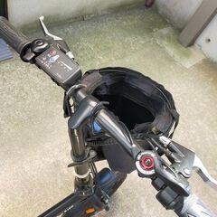 電動アシスト付き折り畳み自転車格安　アシスト部分が不調　バッテリー問題なしの画像