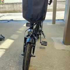 電動アシスト付き折り畳み自転車格安　アシスト部分が不調　バッテリー問題なしの画像