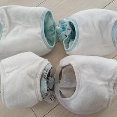 トレーニングパンツ　4点セットの画像