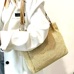 メッシュバック　ベージュ　800円！の画像