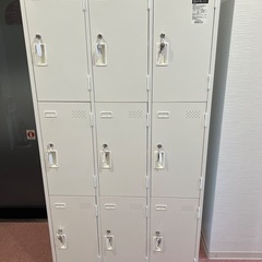 オフィスロッカー