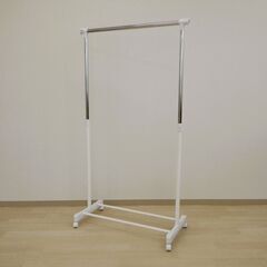 パイプハンガー（ホワイト）【小金井市民限定】（小金井市再生家具）品番：07-02-15 ※新規優先の画像