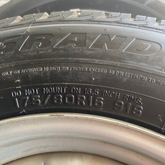 175/80R16 ジムニー  タイヤホイールセットの画像