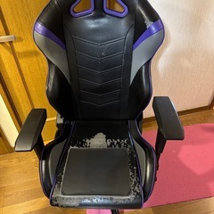 AKRACING ゲーミングチェアの画像