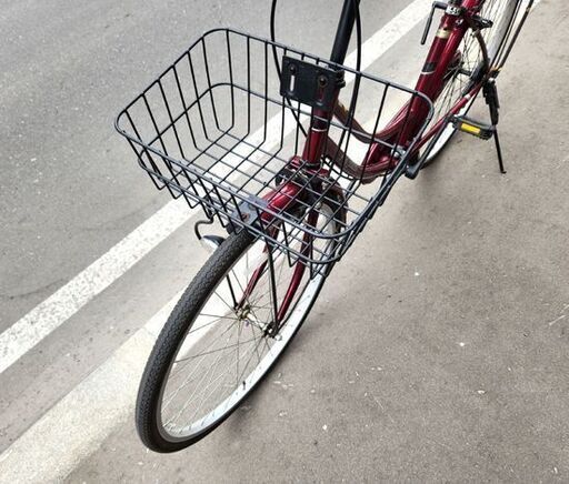 26インチ 自転車 シティサイクル 赤系 カゴ付き 変速なし 荷台付き