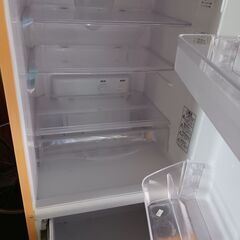 レトロ冷蔵庫の画像