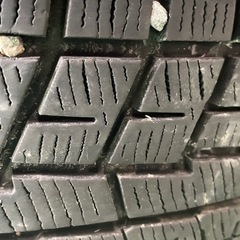 YOKOHAMAスタッドレス4本セットの画像