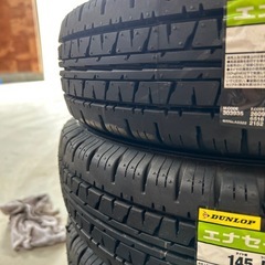 ③タイヤダンロップ 145 R 12 6PRエナセ-ブ VAN01の画像