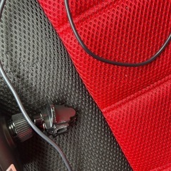 車でのスマホ充電器の画像