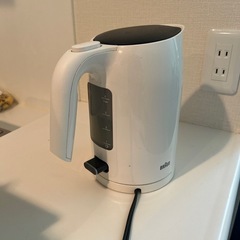 BRAUN 電気ケトルの画像