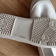 「上履き 白 24cm 室内履き 学校用 中古 短期使用」の画像