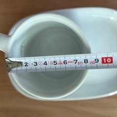ホワイトカップソーサーの画像