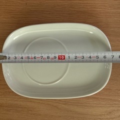 ホワイトカップソーサーの画像