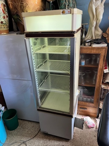 サンヨーショーケース冷蔵庫、ガラス冷蔵庫