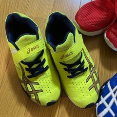 スニーカーの画像