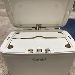 コンビ　おしりふきウォーマー
の画像
