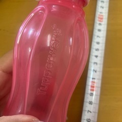 タッパーウェア　水筒✨新品✨ピンクの画像