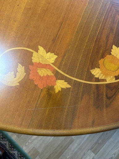 【お取引き相談中】彫刻入り脚＆木象嵌模様の高級木製丸テーブル お取引き相談中】彫刻入り脚＆木象嵌模様の高級木製丸