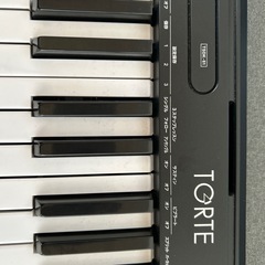 【新品未使用】TORTE トルテ 電子キーボード 61鍵盤 マイク付　ブラック Amazon.co.jp: TORTE トルテ 電子キーボード 61鍵盤 日本語表記