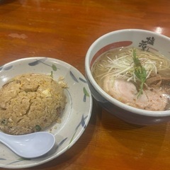 7/16か17の18時以降にご飯行ける方🙋‍♀️