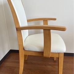 肘付き椅子　チェア　1脚　（2脚あり
）　　　の画像