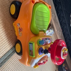 子どもの車の画像