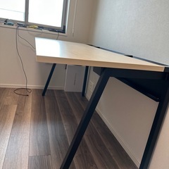 美品KOKUYO LEAN（リーン）デスク　平机　ナチュラル　引出なしW1400の画像
