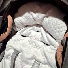 エールべべベビーカーの画像