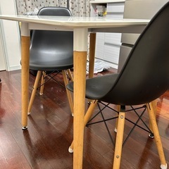 ダイニングテーブルセットの画像