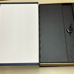 英和辞書型　小型金庫　隠し金庫の画像