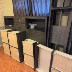 キングサイズベットフレームの画像